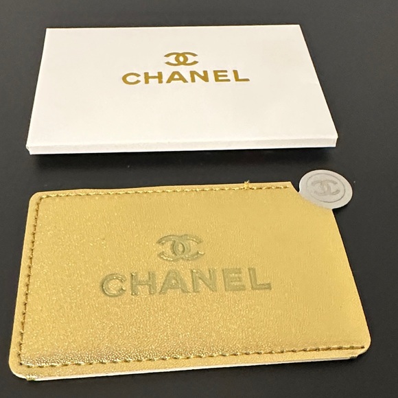 CHANEL Metallic Gold Card Holder w No Shatter Compact Mirror. New in Box - Picture 3 of 10